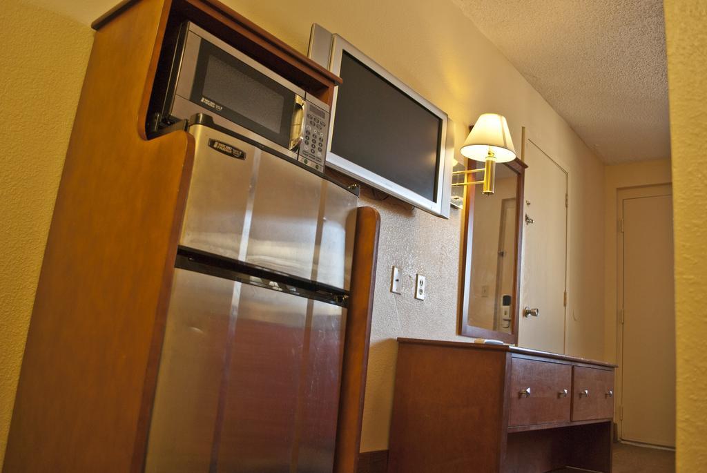 Bama Inn Huntsville Quarto foto