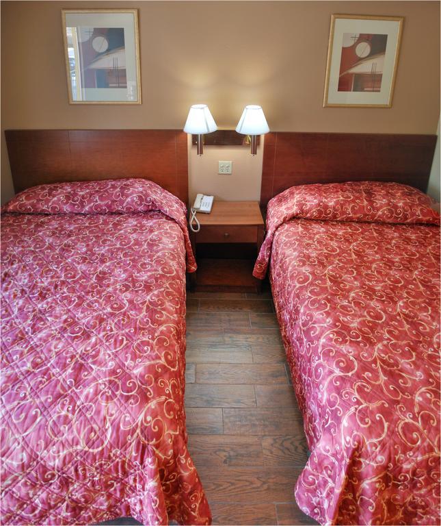 Bama Inn Huntsville Quarto foto